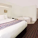 Microtel Inn & Suites By Wyndham Madison East