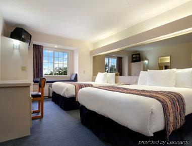 Microtel & By Wyndham East