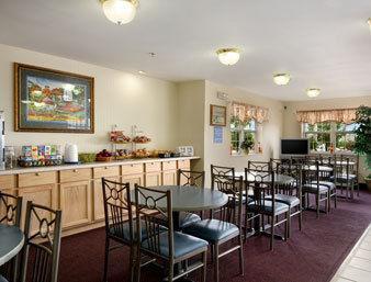 Microtel & By Wyndham East Hotel Madison